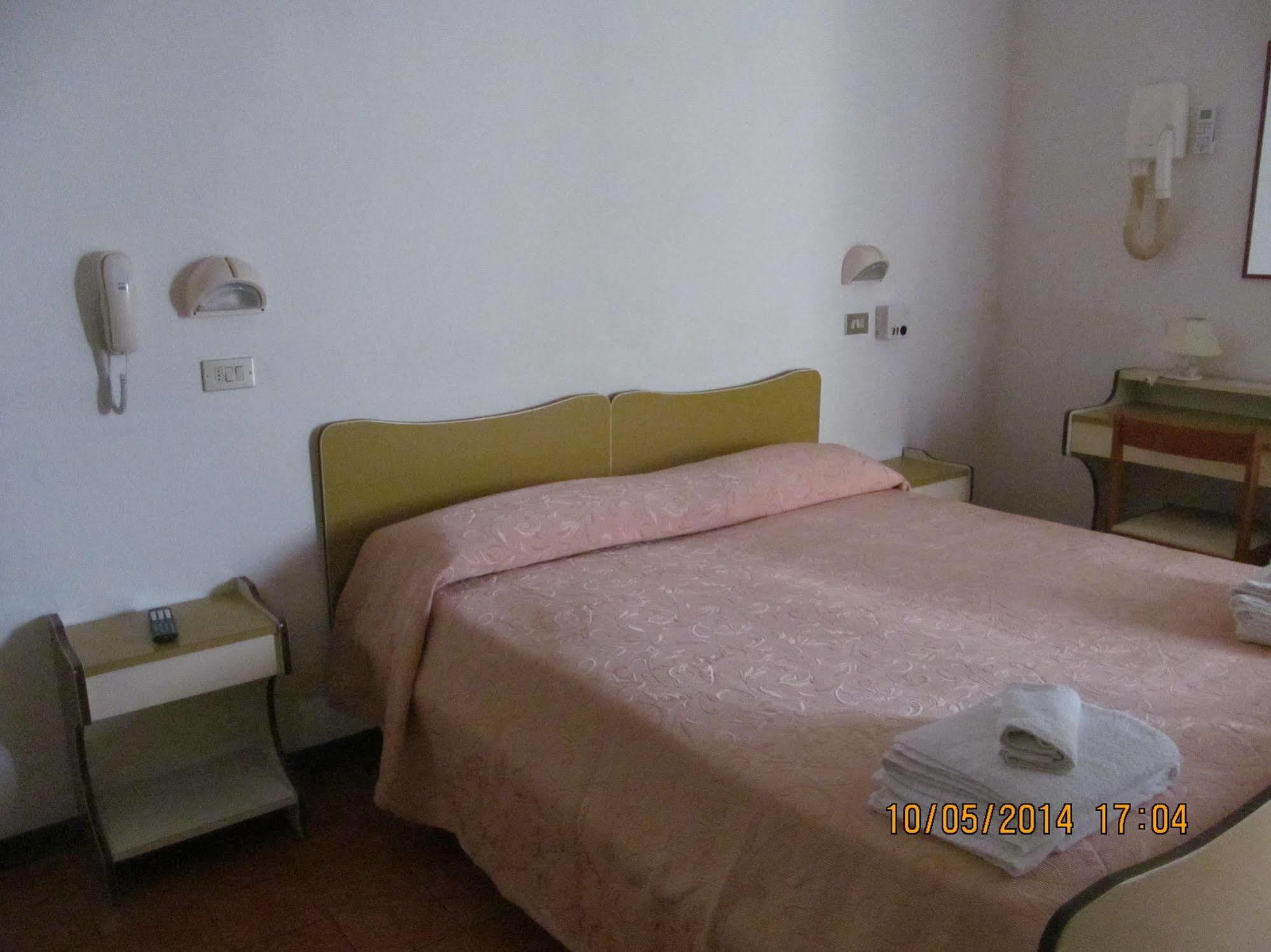Hotel Edward Bellaria-Igea Marina Eksteriør billede